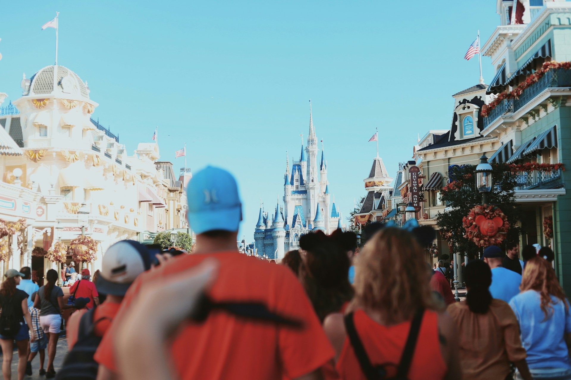 [Newsletter] Remote Workers Spark Trend Online By Working From Disney Parks​